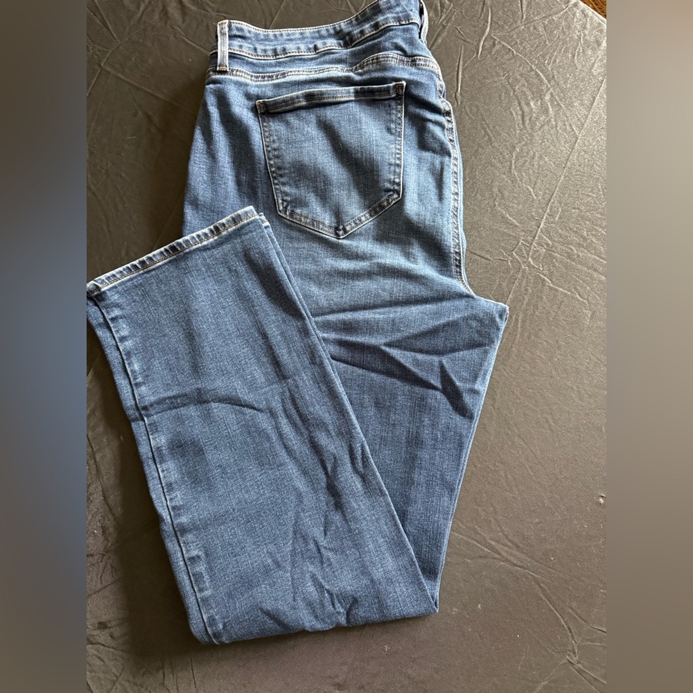 NJDJ Marilyn Straight Jeans Size 18W